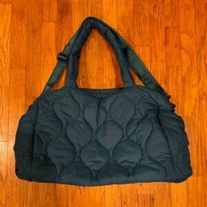 Vera Bradley Featherweight Travel Bag